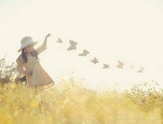 若不能同舟共济，凭什么携手繁华